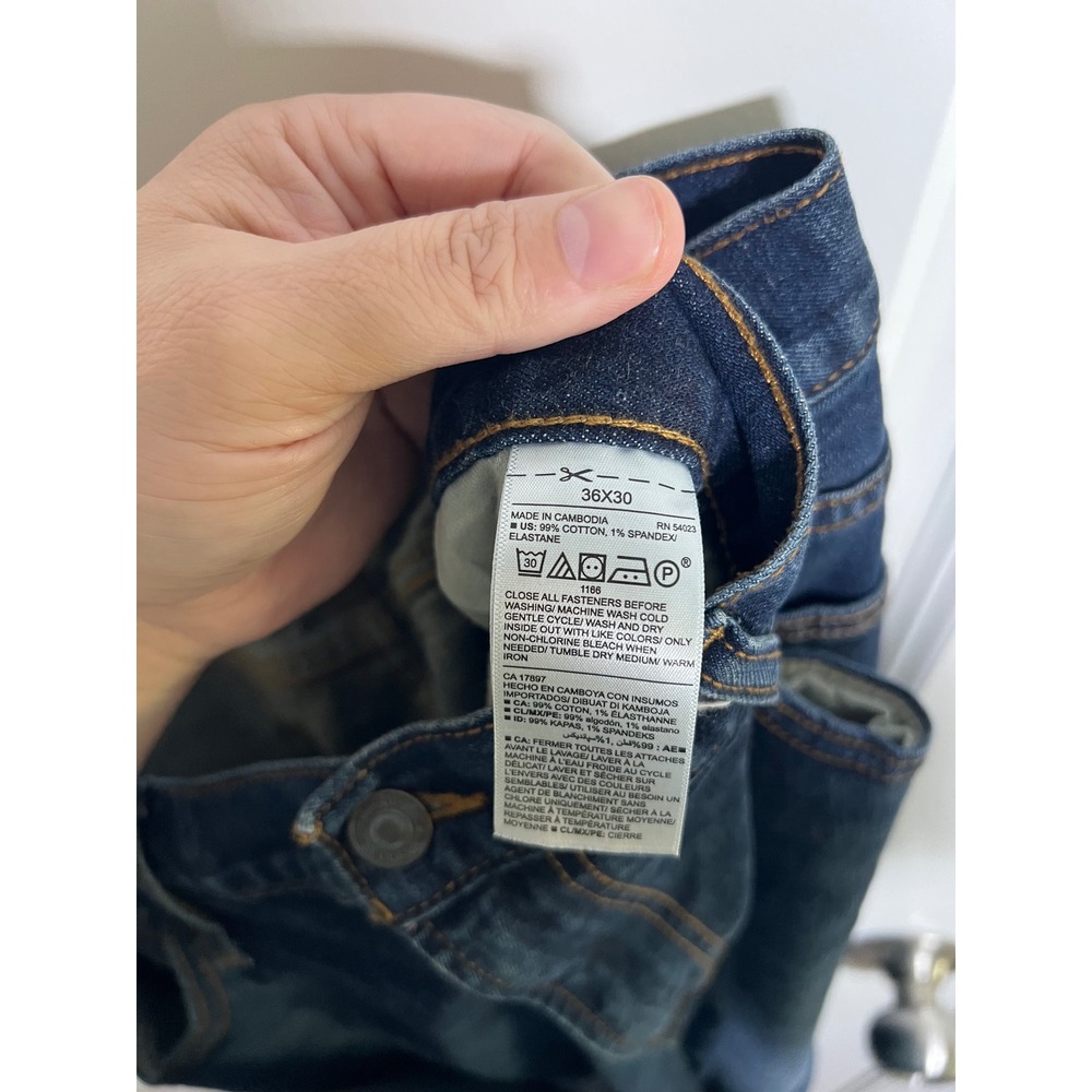 Old Navy Mens Boot-Cut Jeans Built-In Flex Blue 36x30 - Picture 3 of 8